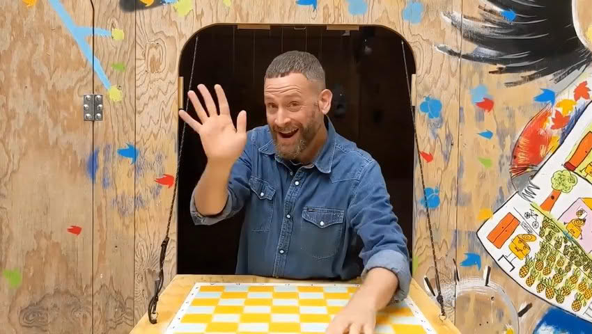 Express your emotions in sign language